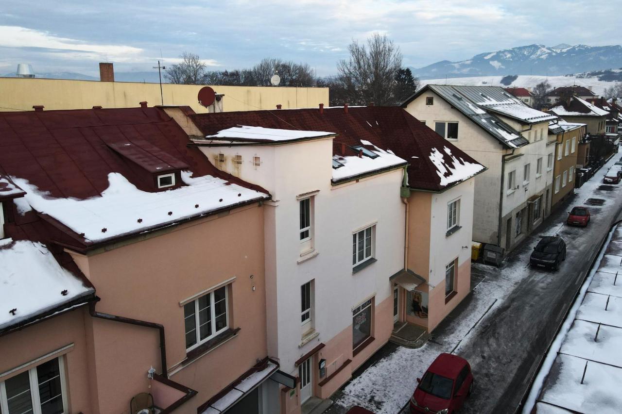 Apartman Lm Liptovský Mikuláš Dış mekan fotoğraf